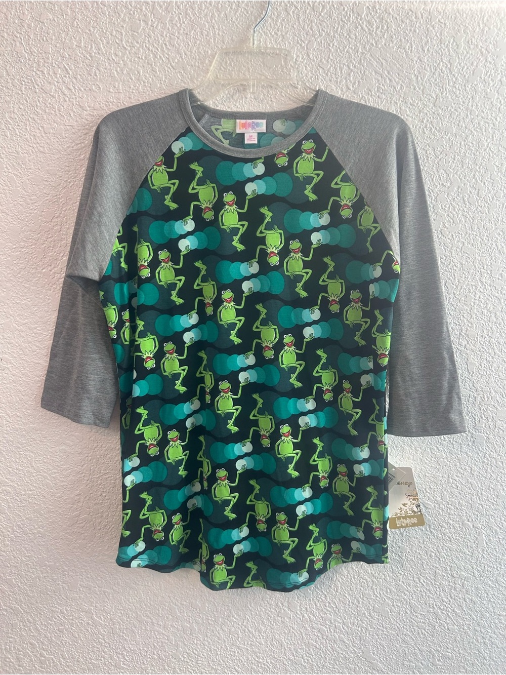NWT Disney LuLaRoe Kermit the Frog Randy 3/4 Quarter Sleeve Top Size Medium